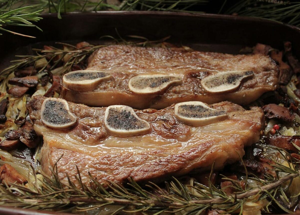 Cómo cocinar carne al horno: trucos para un resultado jugoso y lleno de sabor